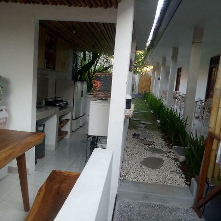 Andy Guesthouse Canggu Екстериор снимка