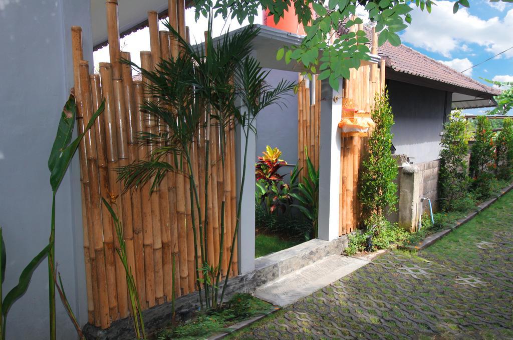 Andy Guesthouse Canggu Екстериор снимка