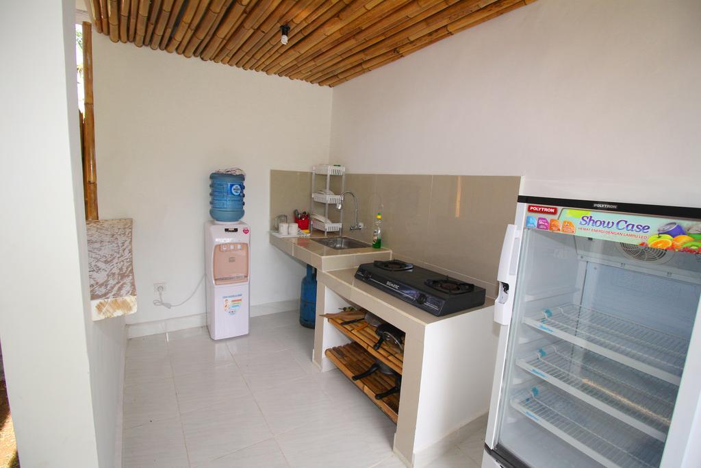 Andy Guesthouse Canggu Екстериор снимка