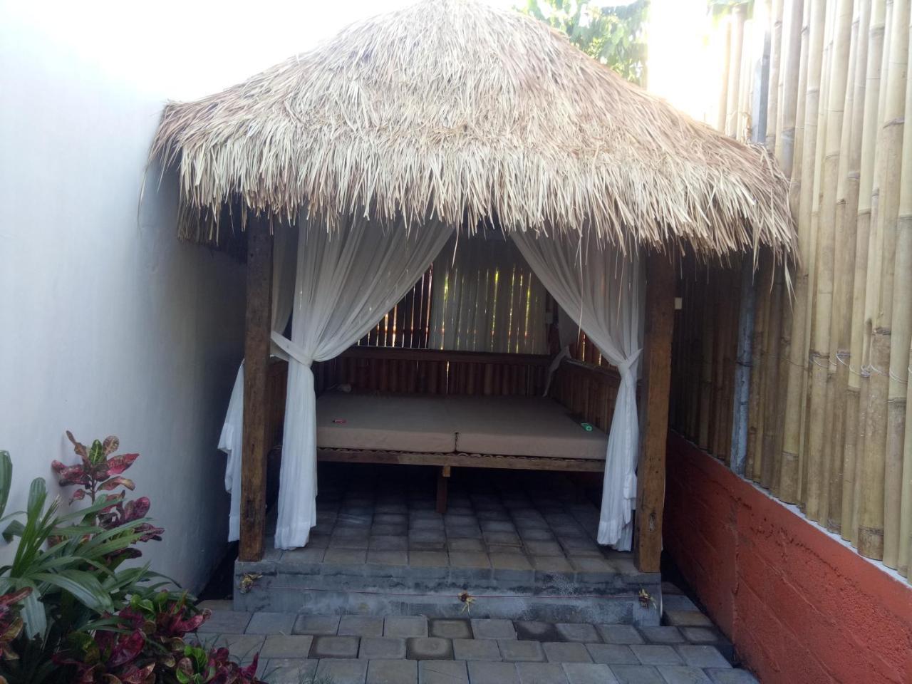 Andy Guesthouse Canggu Екстериор снимка